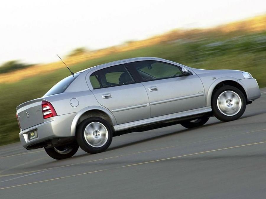  Chevrolet Astra Sedan 2003 года  (фото 9 из 14)